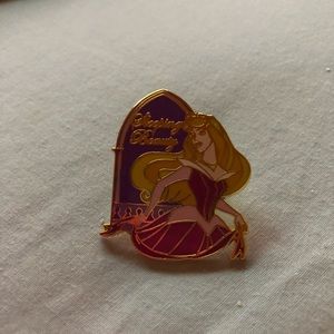 Super rare Sleeping Beauty Disney trading pin
